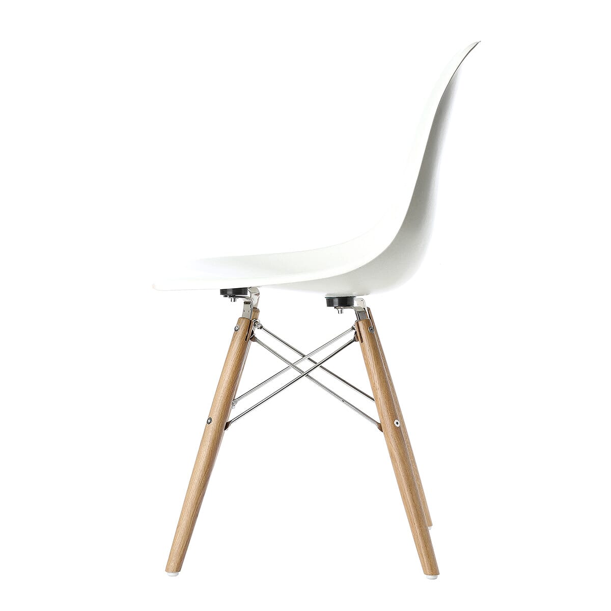 Shell chair white top