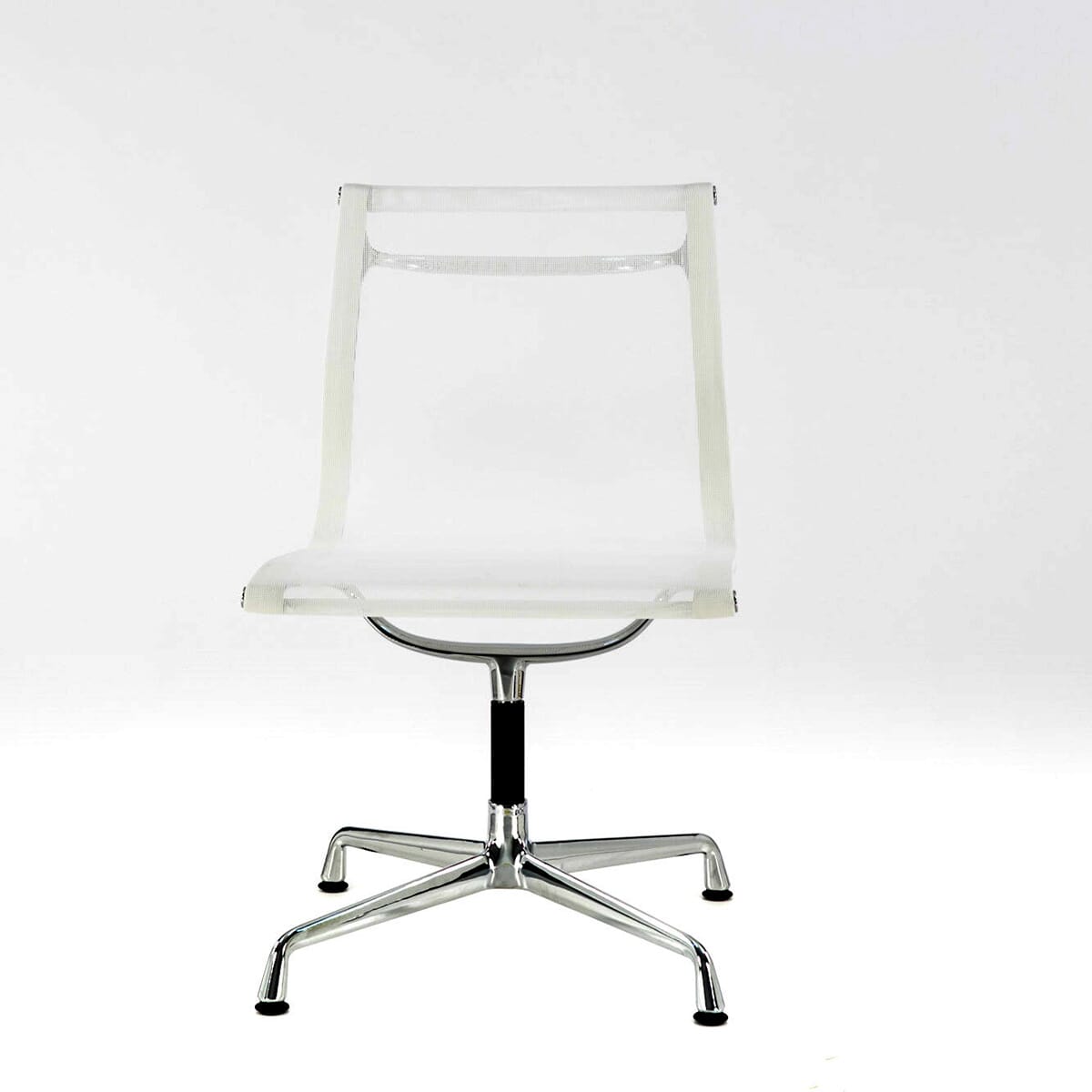 Eames 105 shop