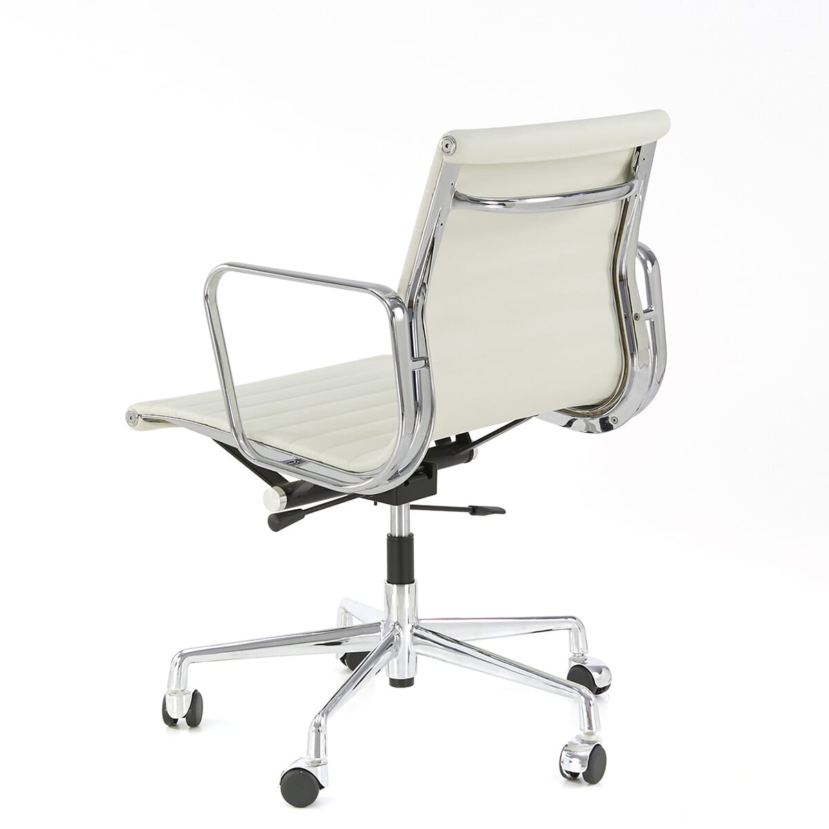 Charles Eames Style Eames Office AlumInium Chair EA 117 In White Leather SWIVEL UK