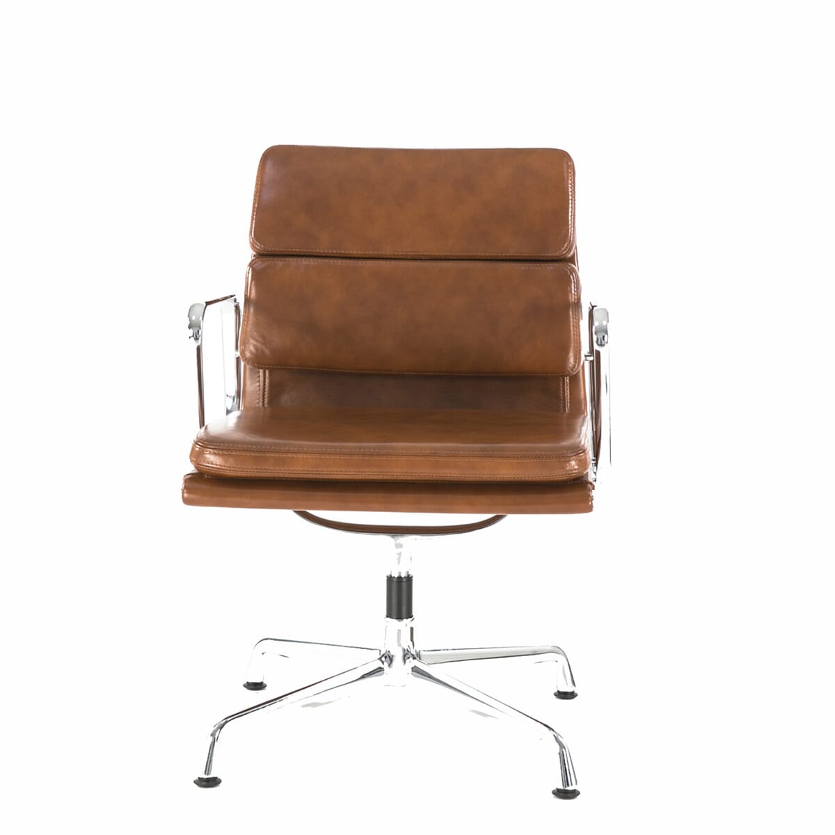 Eames chair shop tan leather