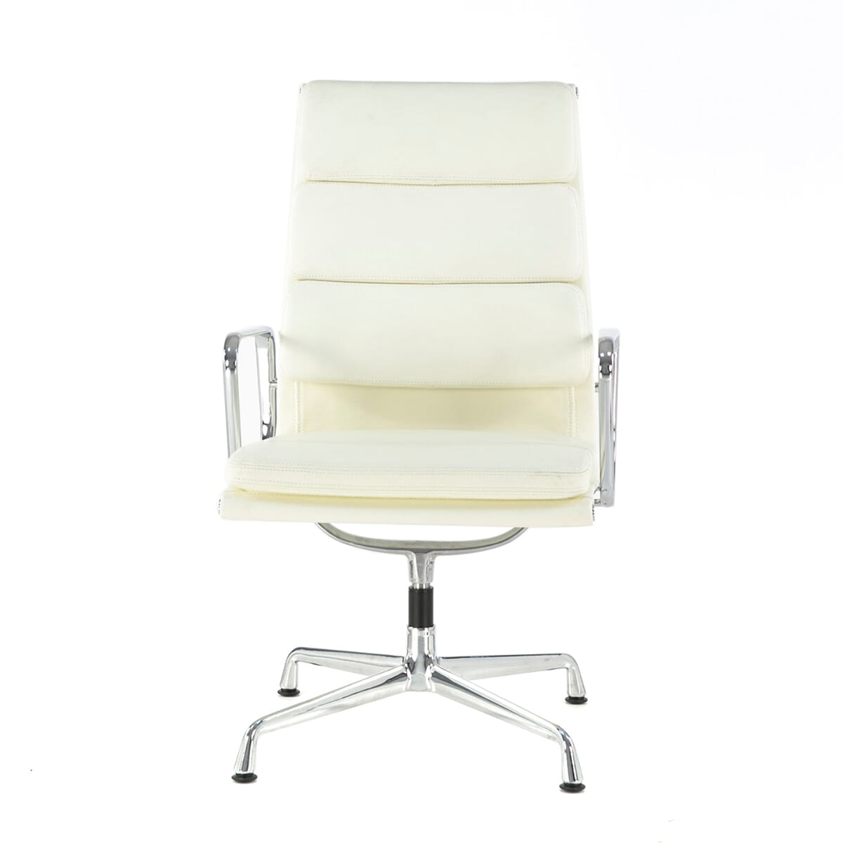 Eames Office Soft Pad Chair EA 209 In White Leather
